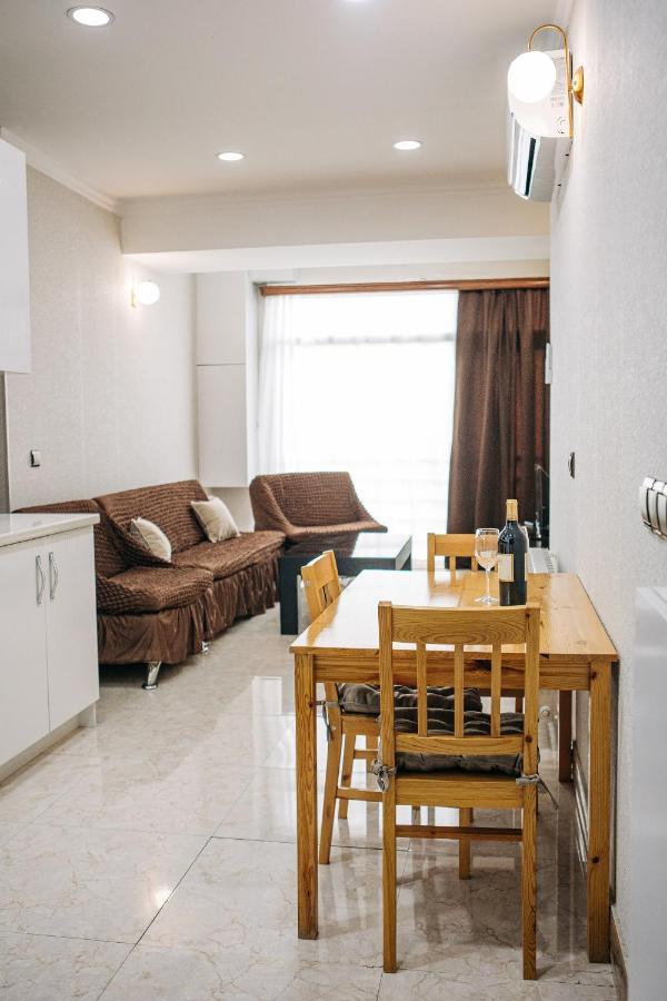 Apartament444 Тбілісі Екстер'єр фото