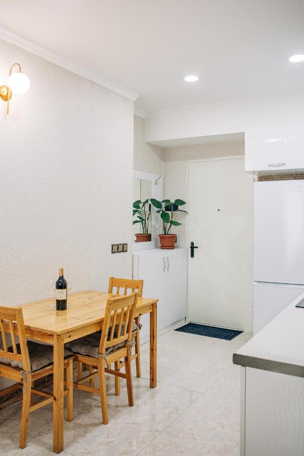 Apartament444 Тбілісі Екстер'єр фото